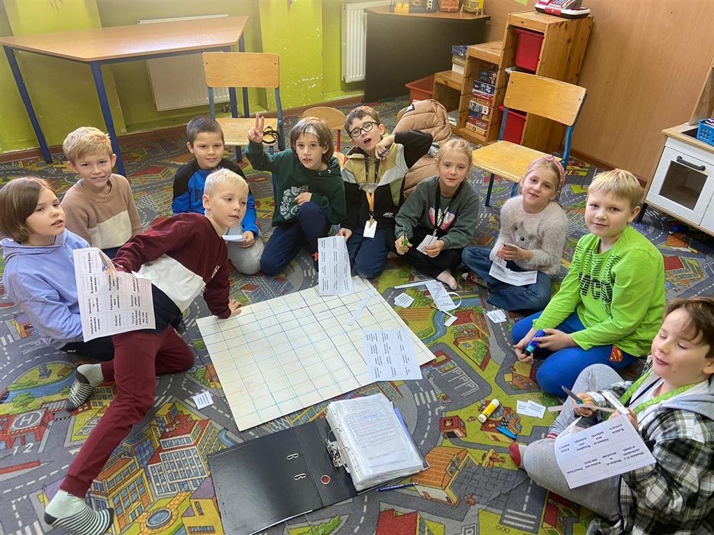2023-11-29_Andrzejki-w-szkolnej-swietlicy_09