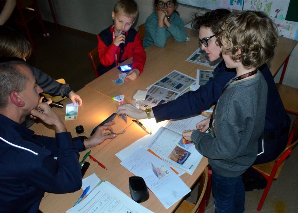 2024.04.19-Kryminalistyka-dla-mlodych-detektywow_02