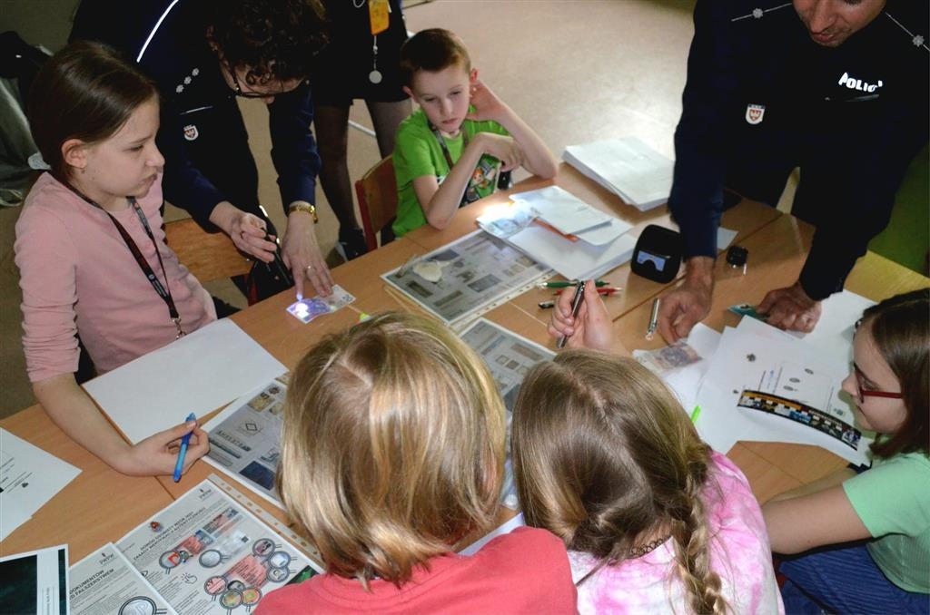 2024.04.19-Kryminalistyka-dla-mlodych-detektywow_09